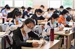 Trên 400 học sinh Trung Quốc phải sơ tán ngay trước ngày thi tuyển vào 10 