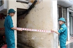 Người dân hạn chế ra đường trong thời gian bão đổ bộ vào đất liền