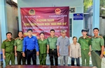 Trao Nhà 19/8 cho chiến sĩ, bảo vệ dân phố khó khăn về nhà ở