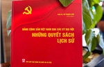 Ra mắt sách &#39;Đảng Cộng sản Việt Nam qua các kỳ Đại hội - Những quyết sách lịch sử&#39;