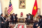 Tình đoàn kết Việt Nam - Lào rất đặc biệt trên thế giới