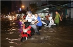 Triều cường dâng cao, nhiều khu vực chìm sâu trong nước