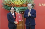 Tổng Bí thư Tô Lâm trao các quyết định của Bộ Chính trị về công tác cán bộ