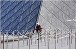 Bảo tàng Louvre mở cửa một phần bất chấp đình công