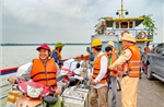 Tăng cường kiểm soát bến khách ngang sông Hồng