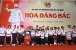 Chương trình 'Hoa dâng Bác' thắp sáng ước mơ cho trẻ mồ côi