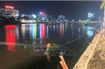 Khẩn trương tìm kiếm người đuối nước mất tích trên rạch Long Xuyên