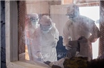 Nhân viên cứu trợ nhân đạo tại vùng dịch Ebola bị tấn công
