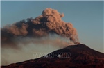 Italy: Núi lửa Etna phun tro bụi, sân bay lớn ở Sicily đóng cửa ngày thứ 5