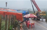 Khẩn trương khắc phục hậu quả vụ lật xe ô tô chở khách trên địa bàn tỉnh Gia Lai