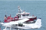 Video tai nạn hi hữu: Thuỷ phi cơ ở Canada cất cánh va chạm với tàu chở khách