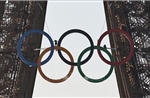 Dựng biểu tượng Thế vận hội trên Tháp Eiffel