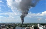 Hà Nội: Dập tắt đám cháy kho chứa mút xốp tại quận Tây Hồ
