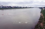 Hòa Bình: Phớt lờ biển cấm, người dân vẫn rủ nhau tắm sông Đà bất chấp nguy hiểm