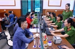 Công an địa phương 2 cấp nhanh chóng bám nắm địa bàn, hỗ trợ người dân