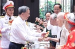 Tổng Bí thư Tô Lâm gặp mặt đại biểu có công với cách mạng