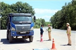 Xử phạt lái xe và doanh nghiệp vượt 400% tải trọng