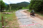 Mưa lớn gây sạt lở, ách tắc trên nhiều tuyến đường miền núi phía Tây tỉnh Nghệ An
