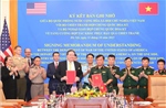 Việt Nam - Hoa Kỳ ký kết hợp tác về tăng cường khắc phục hậu quả chiến tranh