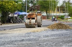 Đồng Tháp: Hư hỏng nền, mặt đường trên diện rộng sau mưa lũ