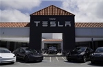 Mỹ điều tra về thiết kế cửa xe điện Tesla
