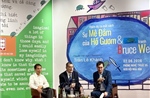 Ra mắt tập thơ và triển lãm tranh của nhà thơ, cựu binh Mỹ Bruce Weigl