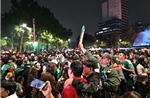 World Cup 2026: Khi niềm vui chiến thắng phủ bóng tang thương