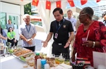 Nhộn nhịp gian hàng của Việt Nam tại WTO Open Day 2026
