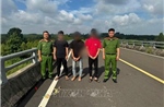 Cảnh báo người dân không ném vật thể vào xe đang lưu thông trên cao tốc