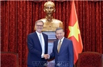 Tổng Bí thư, Chủ tịch nước Tô Lâm tiếp Đại sứ Cộng hòa Pháp tại Việt Nam Olivier Brochet đến chào từ biệt nhân dịp kết thúc nhiệm kỳ công tác tại Việt Nam