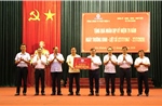EVNGENCO3 trao tặng quà các gia đình chính sách tại Ninh Bình