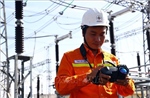 &#39;Căng mình&#39; bảo đảm dòng điện mùa nắng nóng