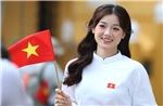 Lan tỏa tình yêu nước với tà áo dài và hình ảnh lá cờ Tổ quốc