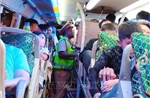 Xử phạt lái xe và chủ xe khách do không có giấy phép lái xe, chở vượt số người quy định