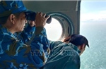 Trực thăng quân đội hỗ trợ tìm kiếm 3 người mất tích trên biển