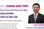Giáo sư Hoàng Anh Tuấn nhận Huân chương Cành cọ Hàn lâm của Pháp