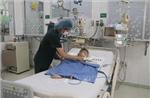 Bé trai 34 tháng tuổi nguy kịch vì uống tăng liều thuốc hạ sốt