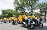 Bưu điện Việt Nam nhân rộng việc sử dụng xe điện giao hàng để giảm phát thải
