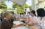 Khám sức khỏe và tặng quà cho hơn 300 người có công