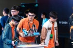 Học sinh Việt Nam tranh tài để thi đấu giải Robotics quốc tế