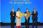 ‘Bệ đỡ’ tình yêu khoa học 