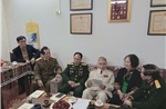 Những người chép sử trong khói lửa chiến tranh