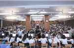 Tân sinh viên nhập học bằng những câu hỏi về nghề nghiệp tương lai 
