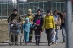 Châu Âu chấm dứt một số chương trình phúc lợi dành cho người tị nạn Ukraine 