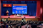 Người viết trẻ kể chuyện đời sống qua từng trang sách