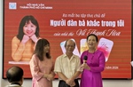 Nhà thơ Vũ Thanh Hoa ra mắt bộ ba tập thơ mới 'Vũ - Thanh - Hoa'