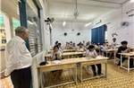 Những điều tử tế giản dị giữa mùa thi