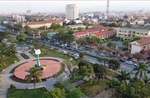 Sắp xếp đơn vị hành chính: Biên chế cấp huyện hiện nay được bố trí về cấp xã mới