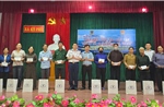 Cảnh sát biển tuyên truyền phổ biến pháp luật cho người dân Hà Tĩnh