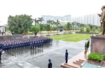 Đoàn đại biểu Cảnh sát biển Việt Nam dâng hương tưởng nhớ Chủ tịch Hồ Chí Minh